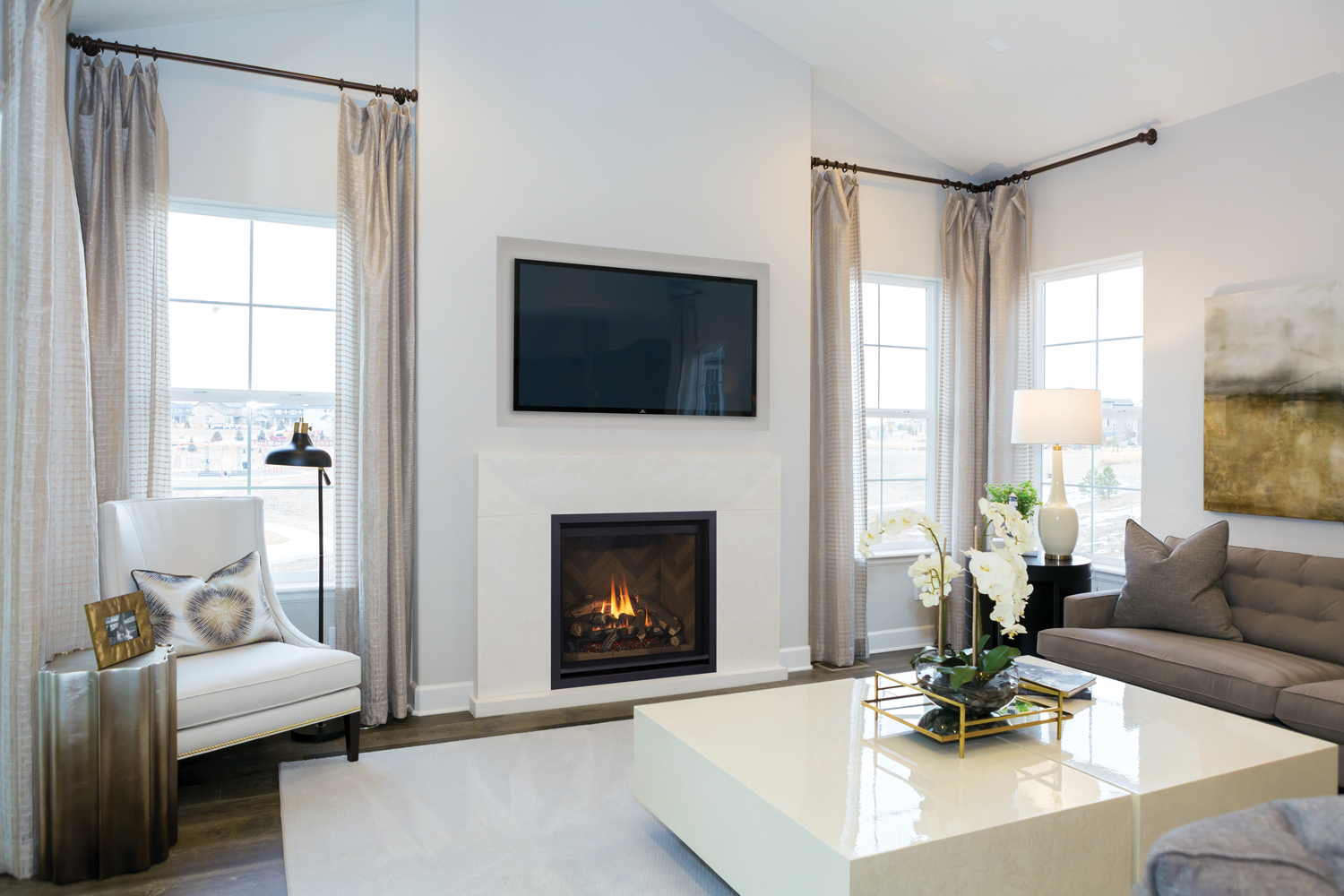 Fireplace TV Wall G600EC